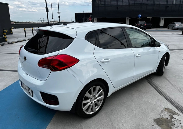 Volkswagen Polo cena 39000 przebieg: 150000, rok produkcji 2002 z Warszawa małe 92